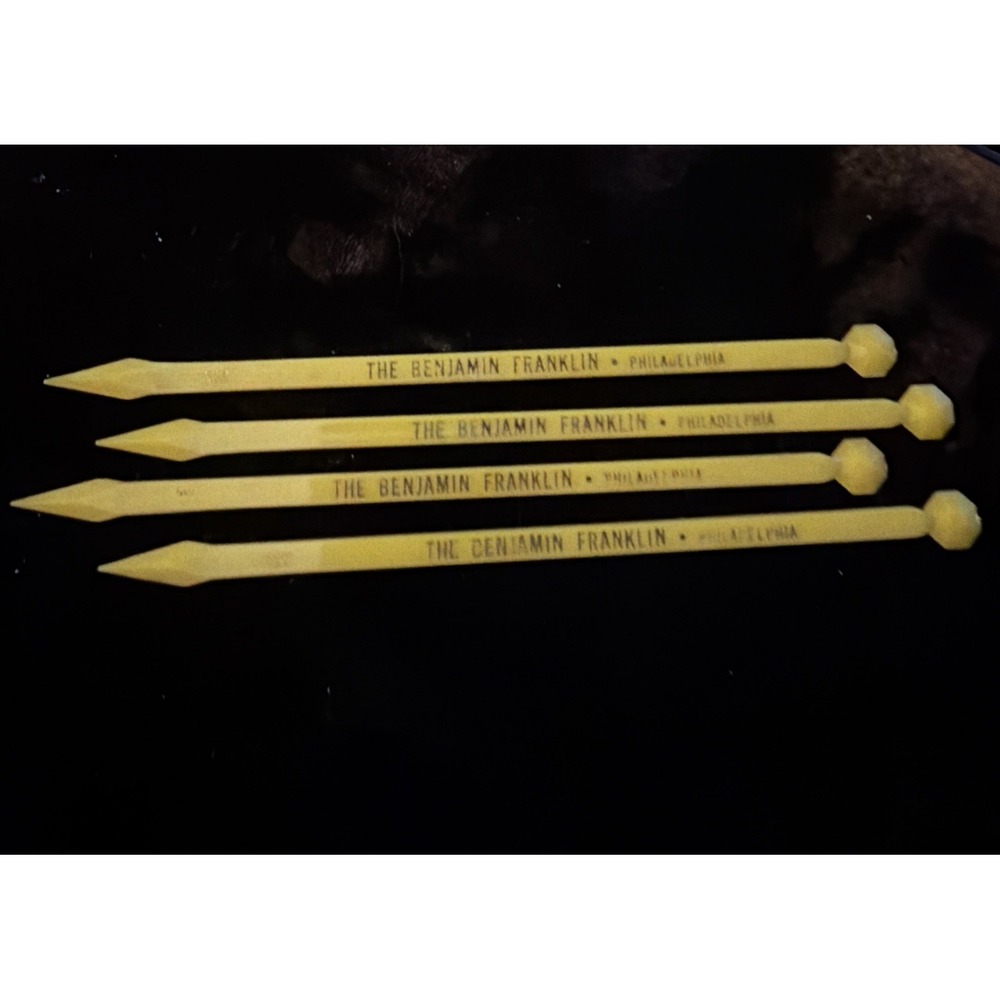 4 Vtg The Benjamin Franklin Philadelphia Yellow Swizzle Stirrer Sticks Garnish